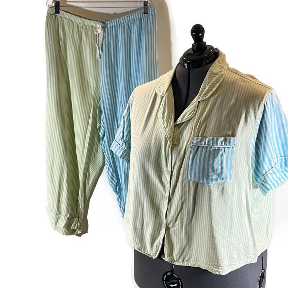 JoySpun Striped Multicolored Pajama Set